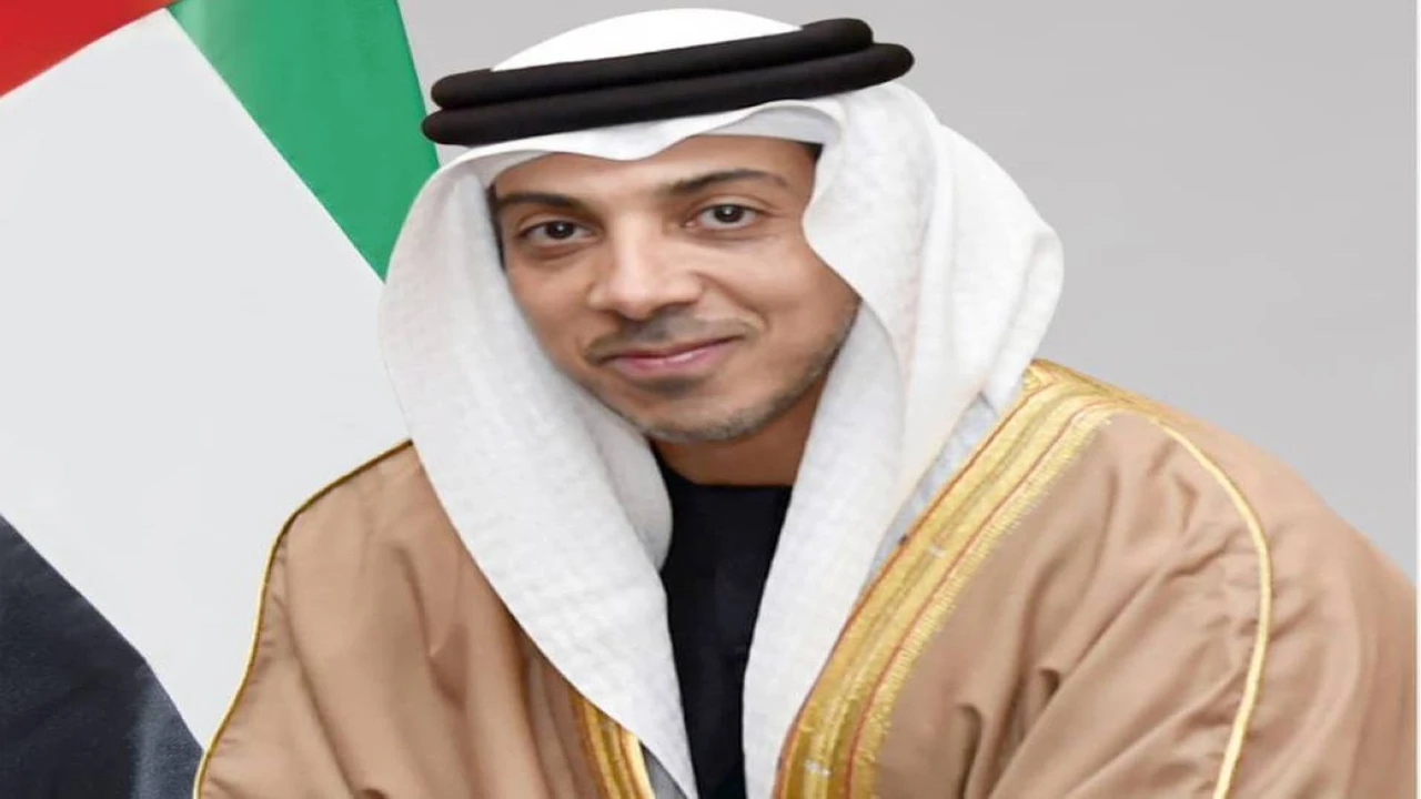منصور بن زايد يشدد على أهمية العام الهجري الجديد لتحقيق الأهداف